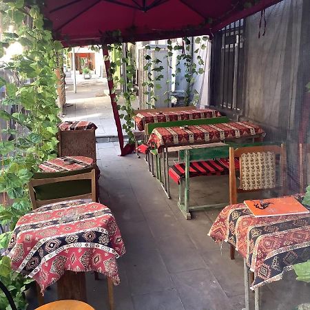 Sev Group Hostel 耶烈万 外观 照片