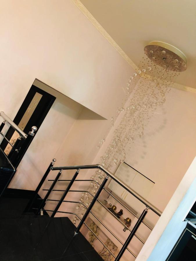 Sev Group Hostel 耶烈万 外观 照片