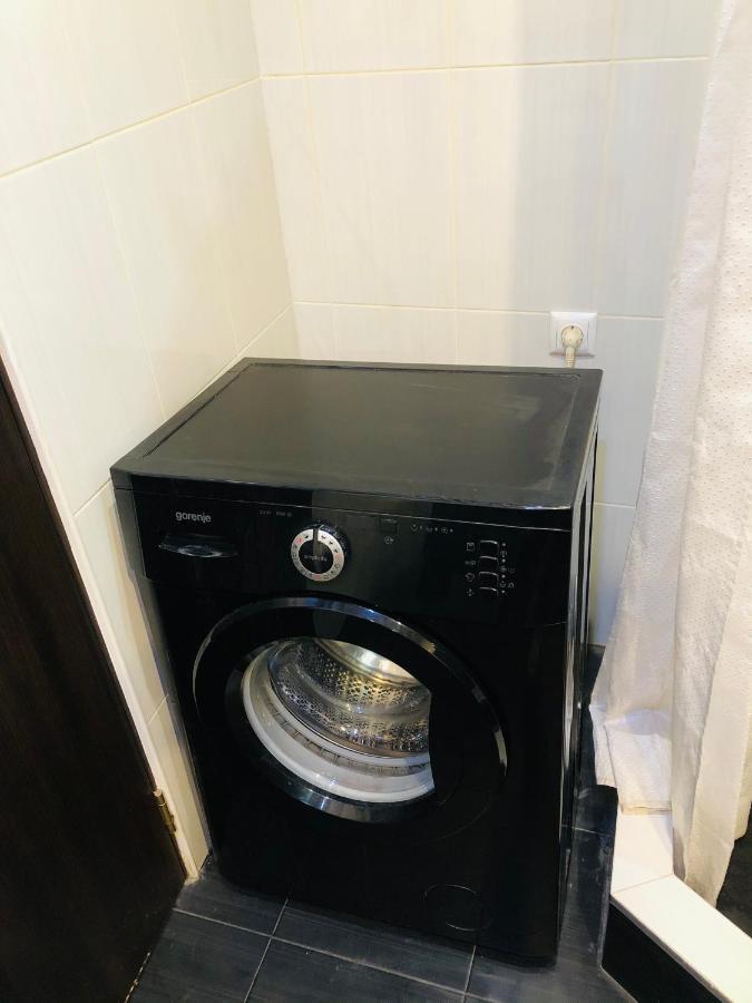 Sev Group Hostel 耶烈万 外观 照片