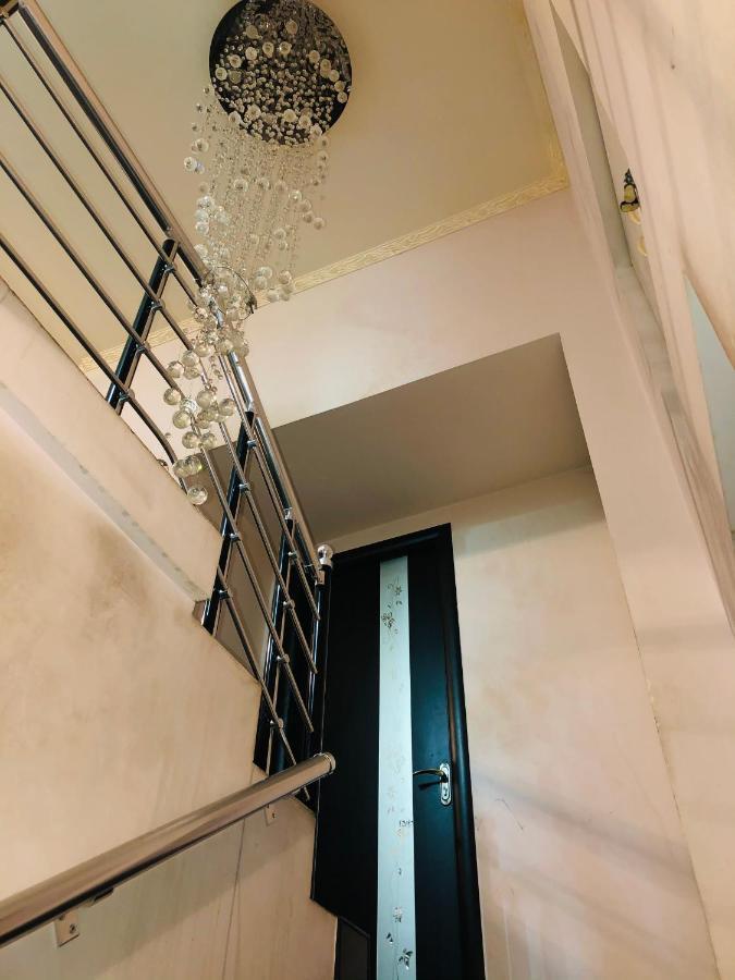 Sev Group Hostel 耶烈万 外观 照片