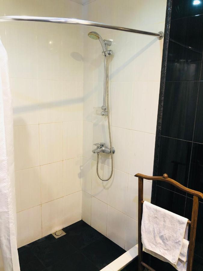 Sev Group Hostel 耶烈万 外观 照片