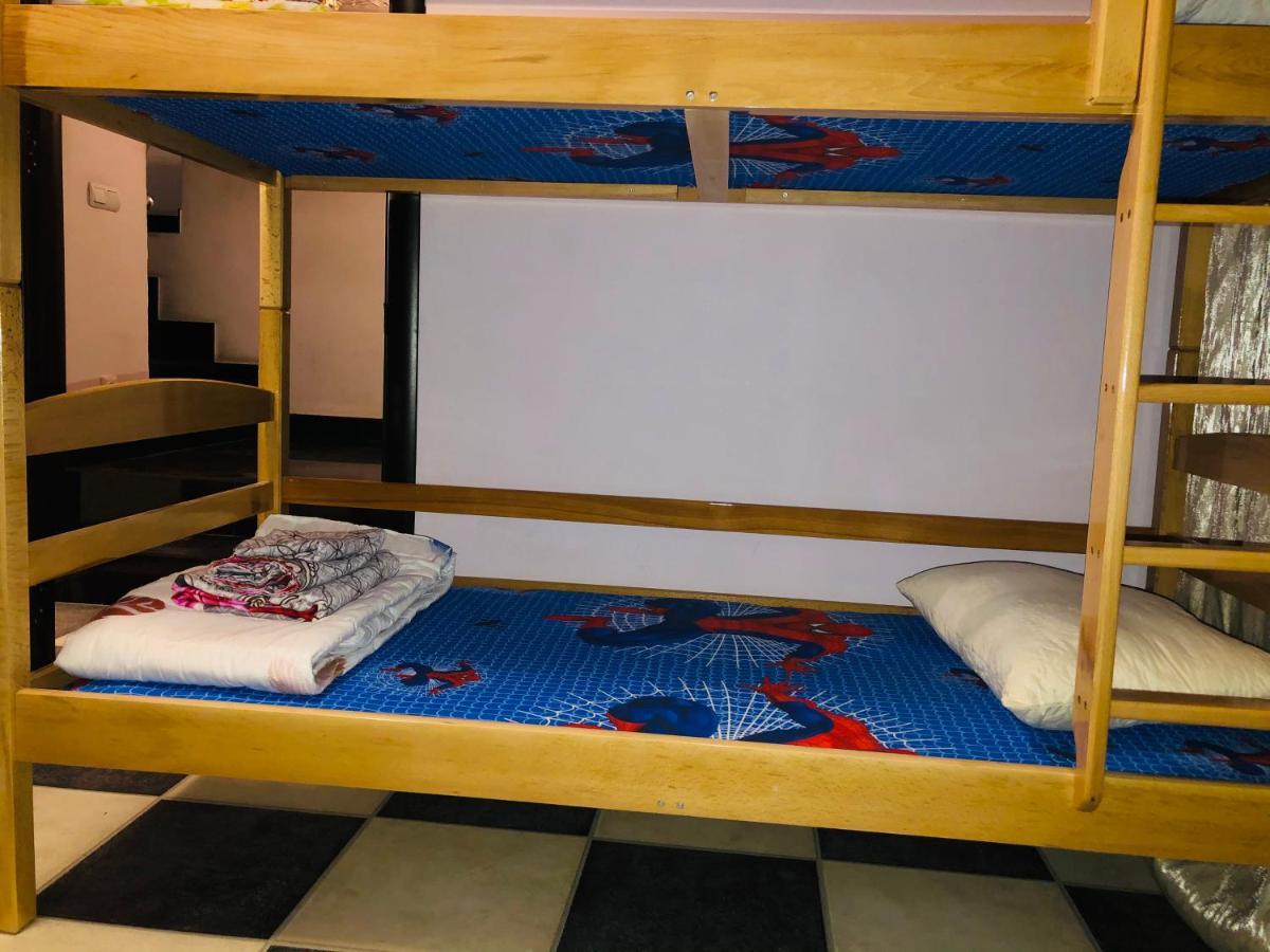 Sev Group Hostel 耶烈万 外观 照片