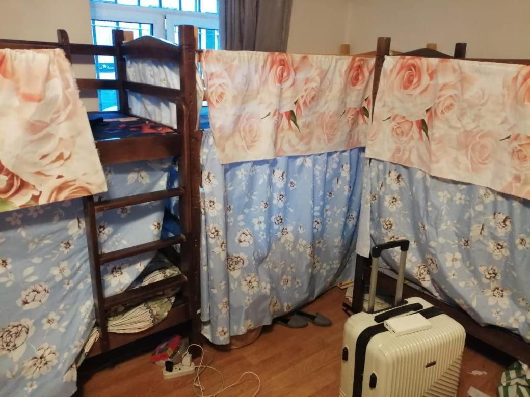 Sev Group Hostel 耶烈万 外观 照片